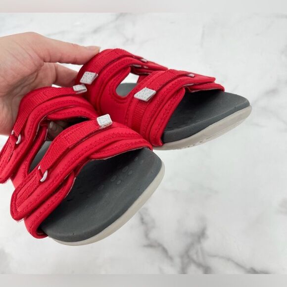 Vionic Womens Sarah Red Sandals Size 7 Medium (B, M) (2207398) - Picture 11 of 13